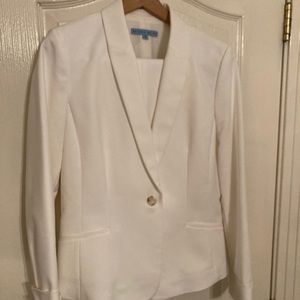 Beautiful Antonio Melani suit in winter white.